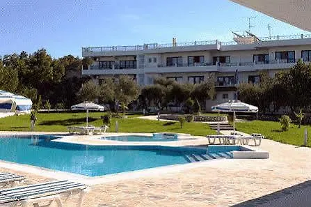 Aparthotel Helena Christina 3*