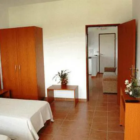 Aparthotel Helena Christina 3*